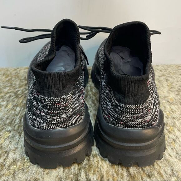 5 for $25🔥Heathered Black Elastic Stretch Sneakers Women's Size 12 - Picture 3 of 11